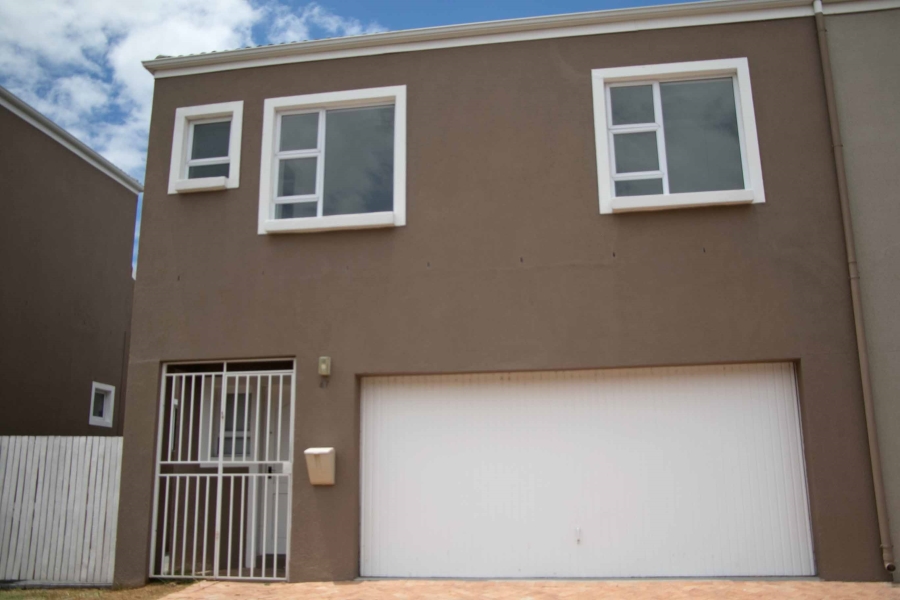 To Let 3 Bedroom Property for Rent in Somerset Ridge Western Cape